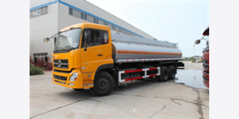Xe bồn chở xăng dầu nhãn hiệu Dongfong