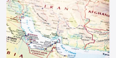 Ba tàu chở dầu bị trúng vật thể không xác định tại eo biển Hormuz