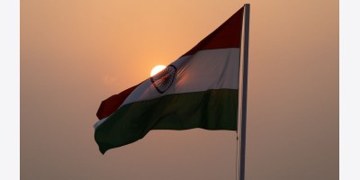 Nhà máy Lọc dầu Hàng đầu Ấn Độ Tìm Mua Dầu Thô Nga Không Bị Trừng phạt