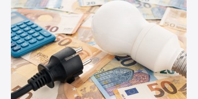 Cục Dự trữ Liên bang Hoa Kỳ dự kiến ​​sẽ cắt giảm lãi suất thêm hai lần nữa vào năm 2025, chú ý đến thuế quan