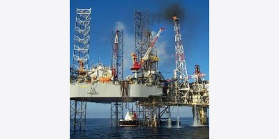 Giá dầu tăng nhẹ khi Iran tấn công nhà máy lọc dầu Mina Al-Ahmadi của Kuwait