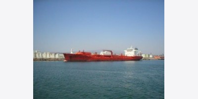 Giao thông hàng hải qua eo biển Hormuz vẫn bị đình trệ phần lớn