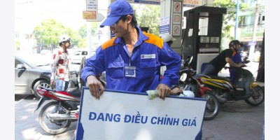 Giá xăng giảm hơn 630 đồng/lít, dầu diesel giảm hơn 1.600 đồng/lít