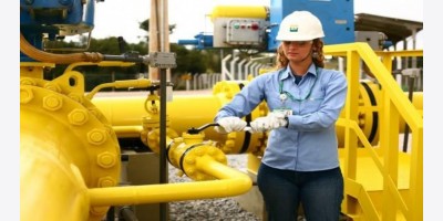 Rosneft ghi nhận lợi nhuận tăng nhờ giá dầu tăng cao