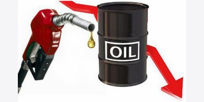 Giá dầu giảm 2% khi Trump nói Mỹ sẽ rút khỏi Iran "khá nhanh chóng"