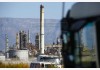 Ukraine tấn công nhà máy lọc dầu Gazprom Neft công suất 300.000 thùng/ngày bằng máy bay không người lái 