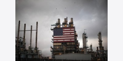 Tổng thống Trump công bố kế hoạch thăm dò dầu mỏ "quy mô lớn" tại Greenland