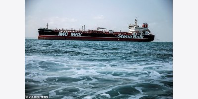 Iran đe dọa sẽ rời khỏi Hiệp ước hạt nhân và đóng eo biển Hormuz