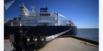 Giá khí đốt tương lai châu Âu tăng vọt 3% khi thời hạn tấn công Iran của Trump đến gần