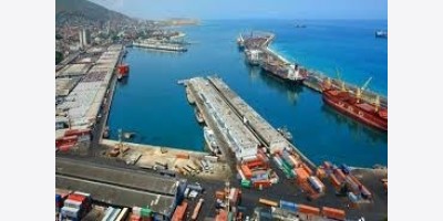 Giá dầu giảm khi cảng quan trọng của Nga hoạt động trở lại