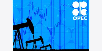 Sản lượng dầu của OPEC giảm trước cuộc họp chính sách quan trọng