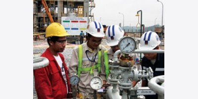 Pakistan và Nga thảo luận về thỏa thuận hợp tác dầu khí