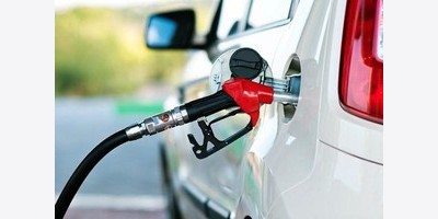 Giá xăng có thể tiếp tục giảm trước mùa lái xe cao điểm