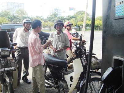 1/9 cá»­a hàng vi pháº¡m bá»‹ xá»­ lý váº«n hoáº¡t Ä‘á»™ng Ä‘áº¿n ngày 2.2. áº¢nh: V.H
