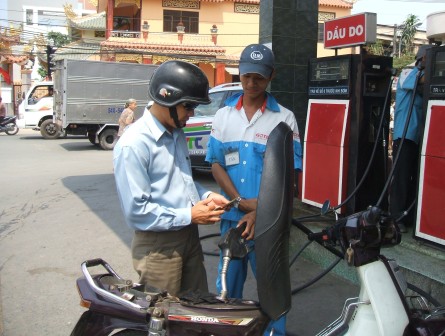 TP.HCM: XÄƒng E5 rút lui khá»i thá»‹ trÆ°á»ng